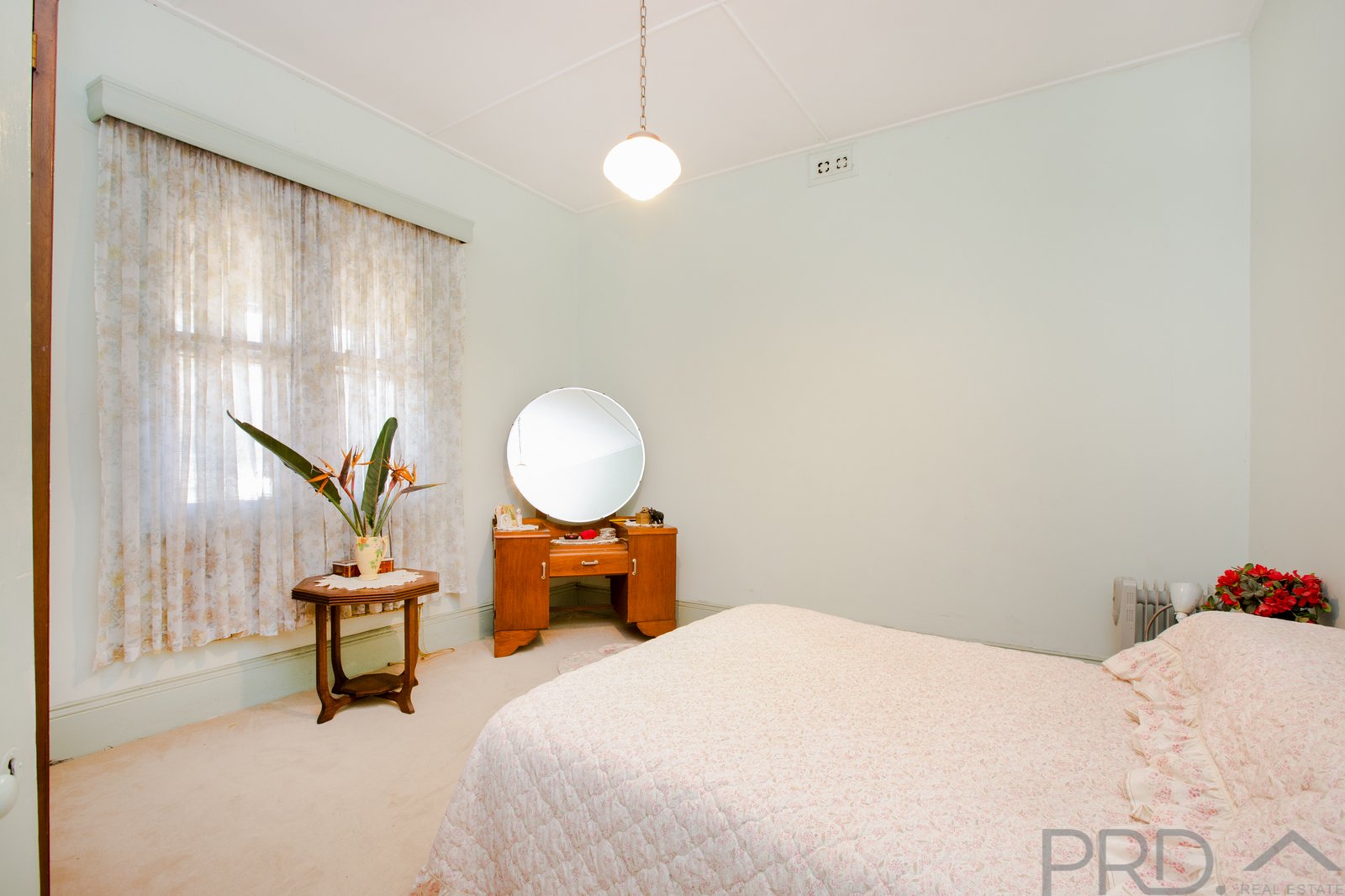12 Stuart Street LORN 11