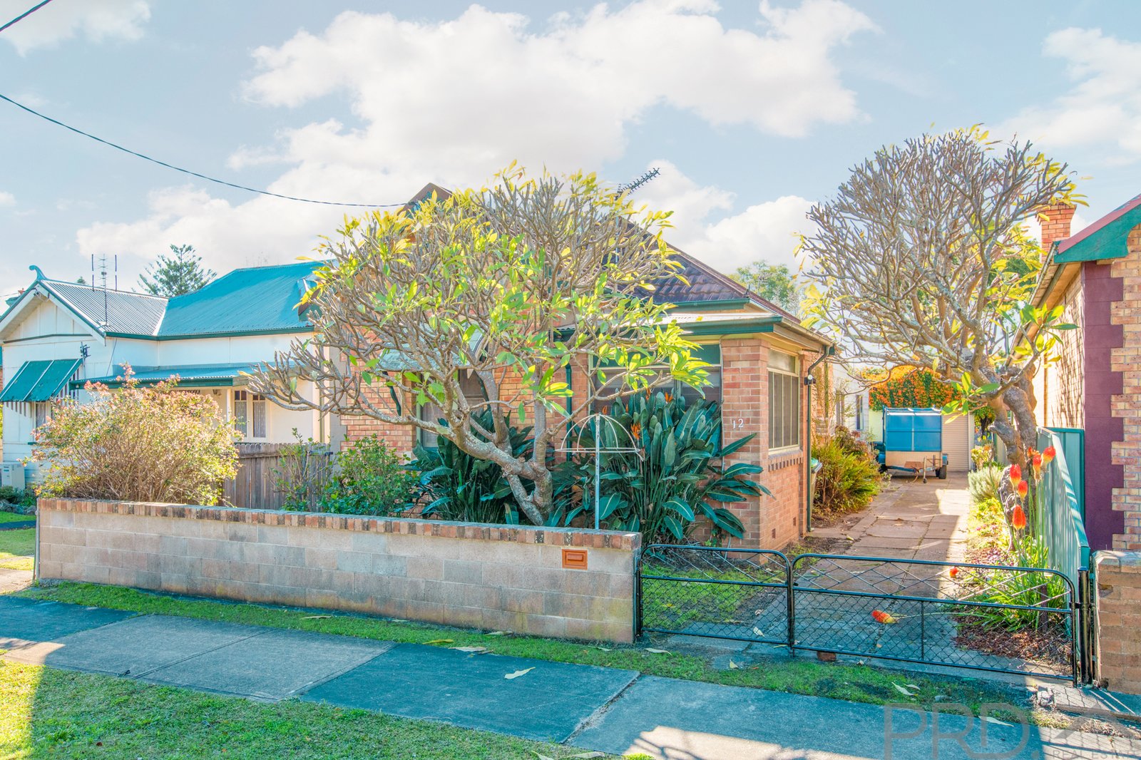 12 Stuart Street LORN 22