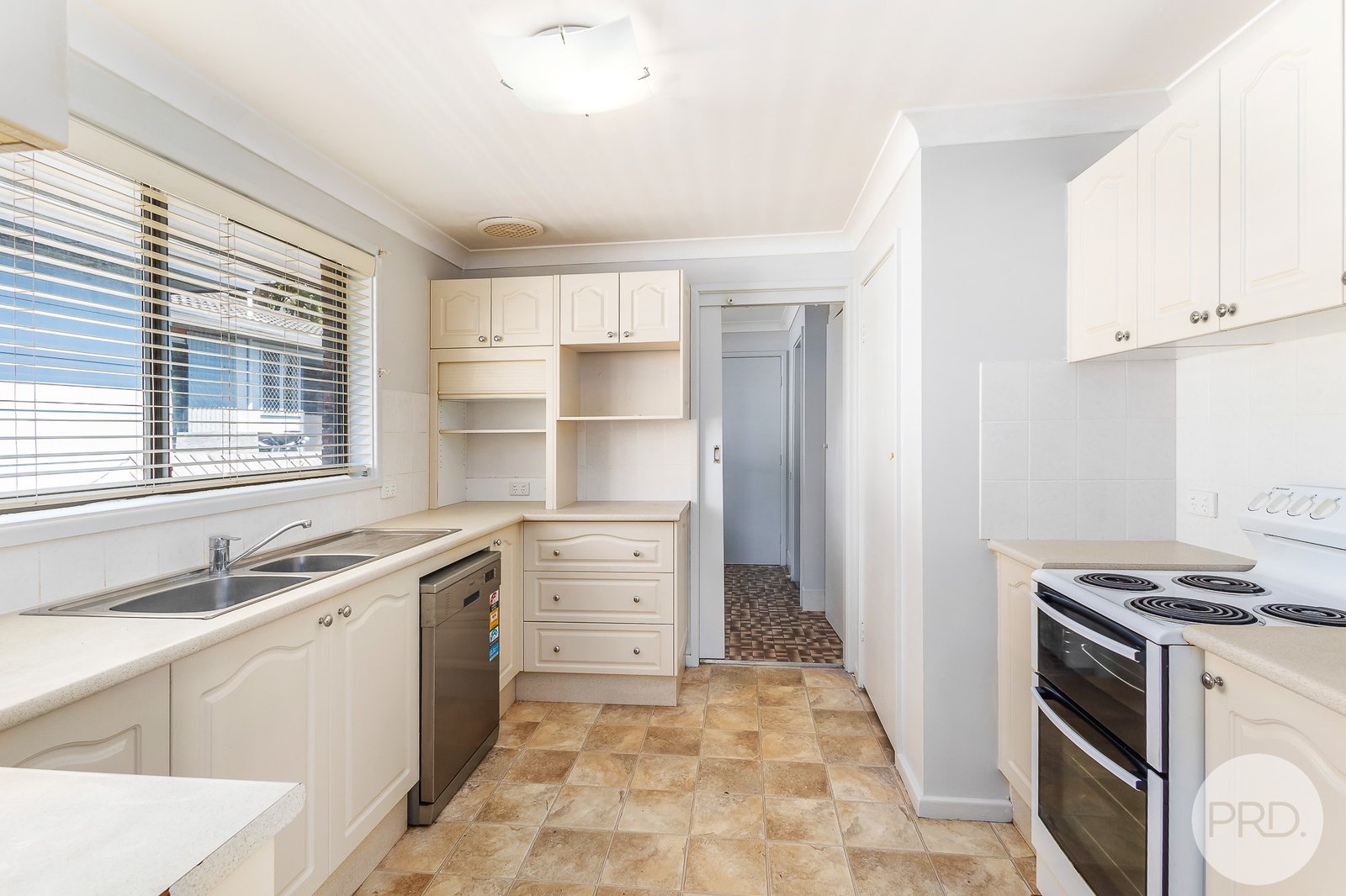 12 Stubby Street NELSON BAY 9