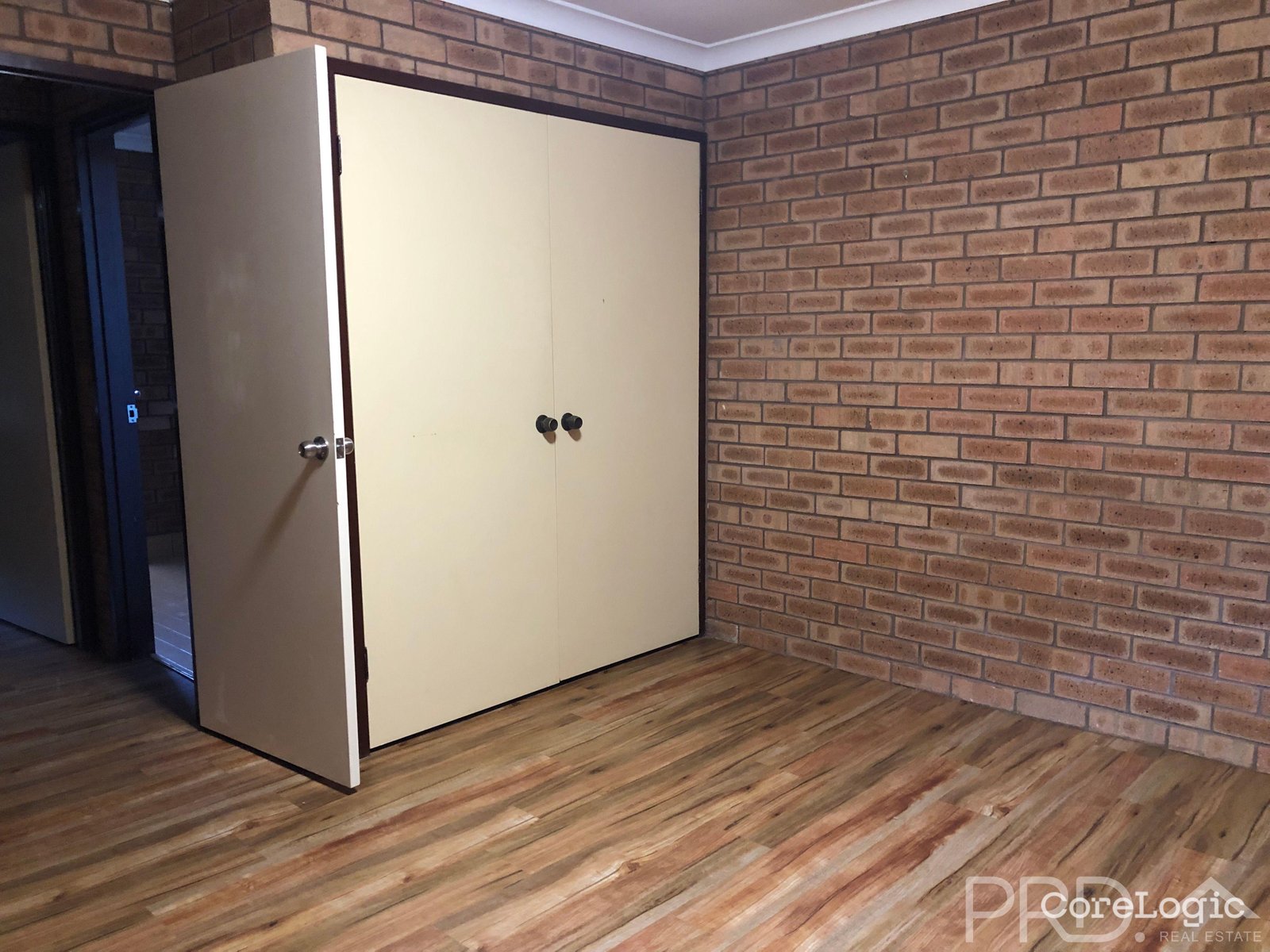 1/2 Sun Court MILLARS WELL 6