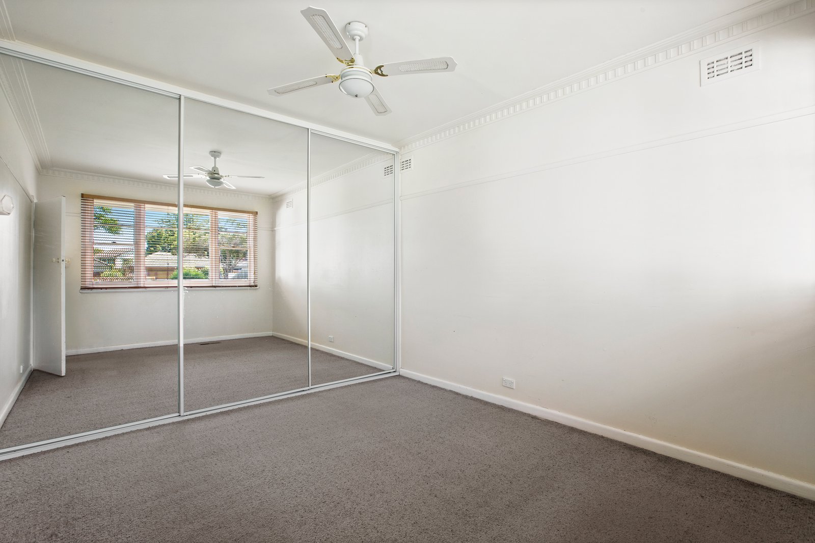 Gallery: 12 Sunray Avenue