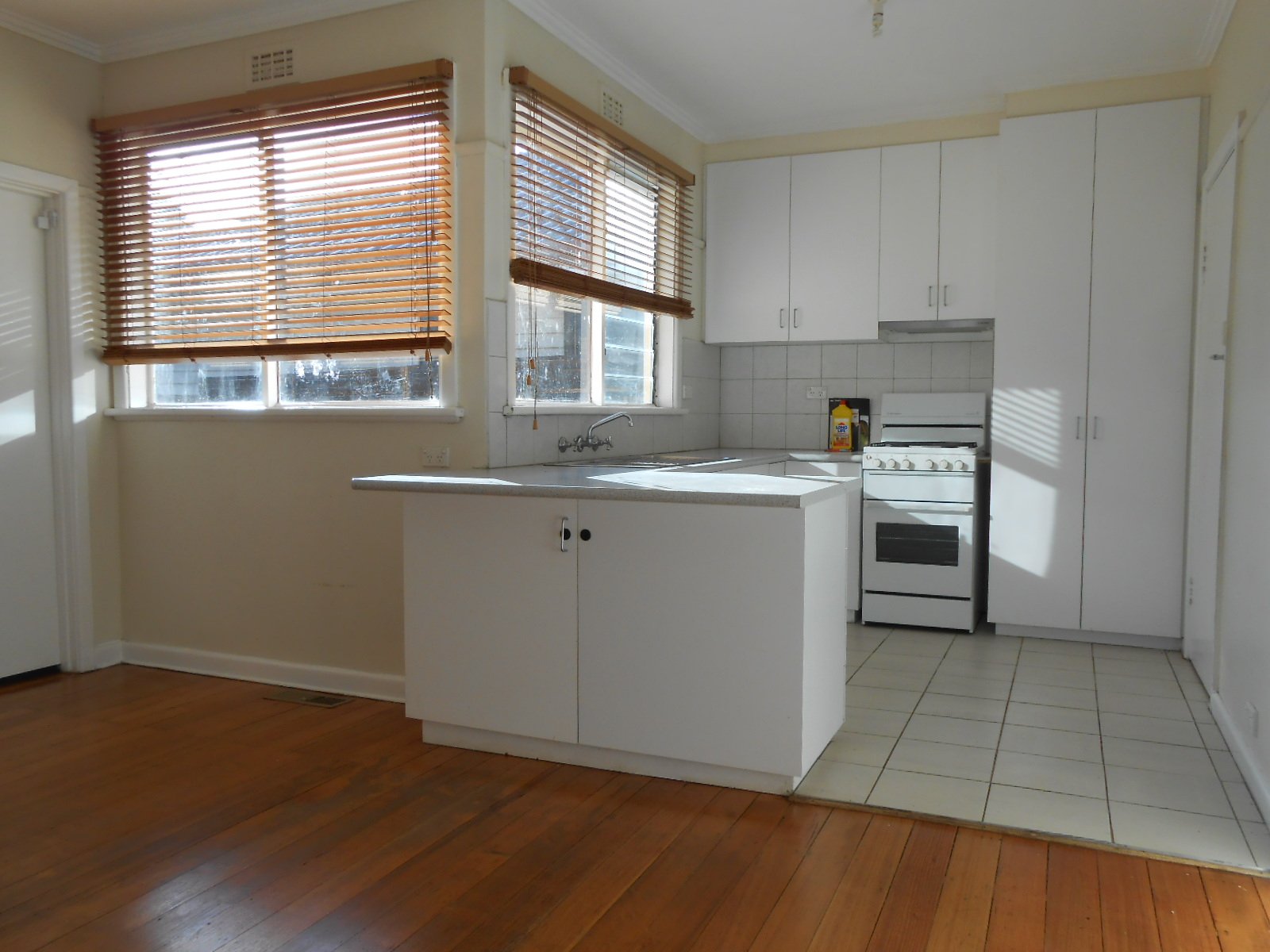 Gallery: 12 Sunray Avenue