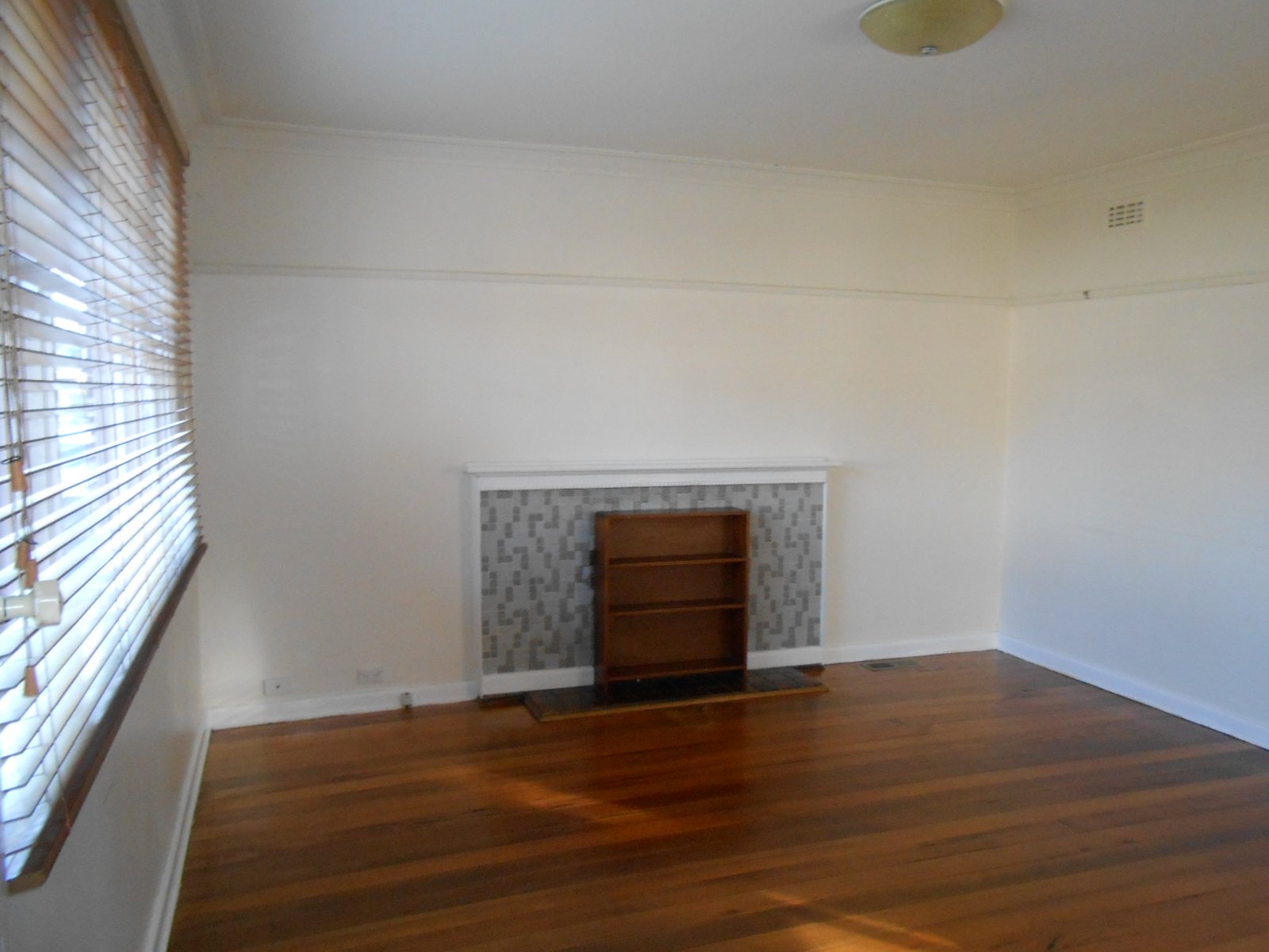 Gallery: 12 Sunray Avenue