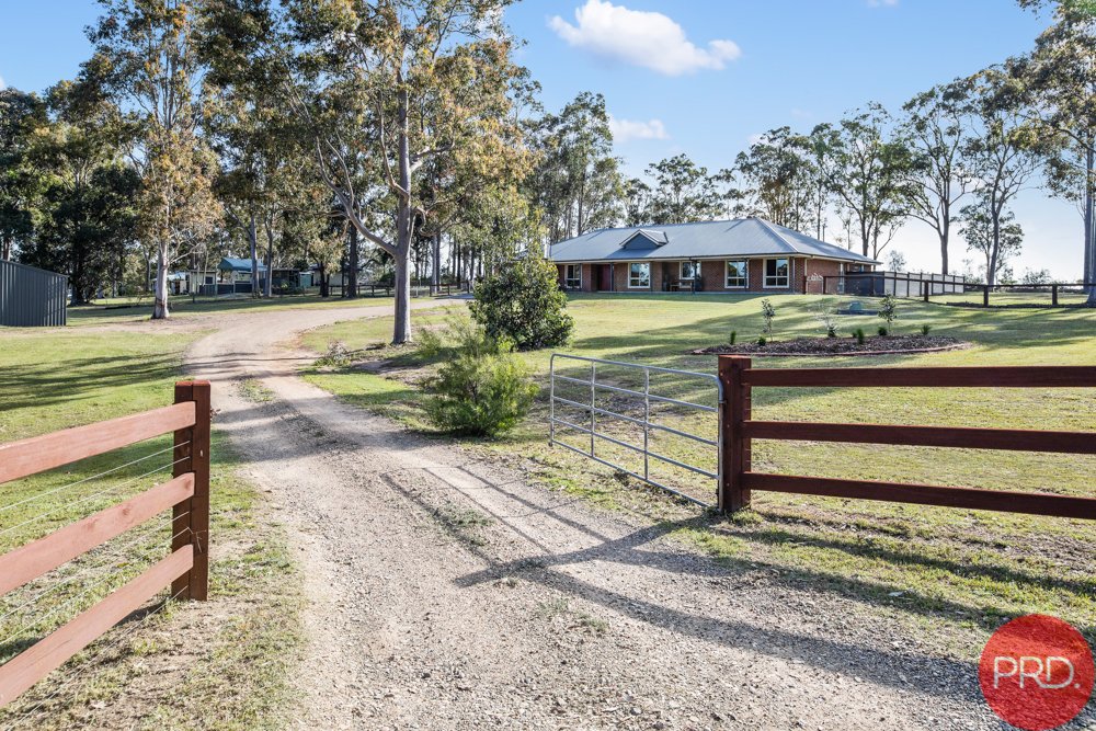 12 Sutton Grove BRANXTON 7