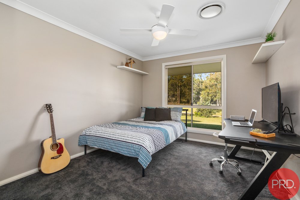 12 Sutton Grove BRANXTON 23