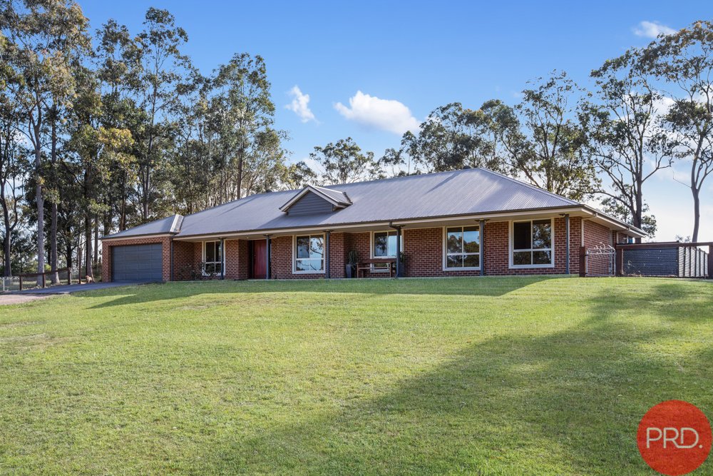 12 Sutton Grove BRANXTON 26