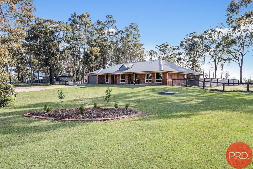 12 Sutton Grove BRANXTON 31