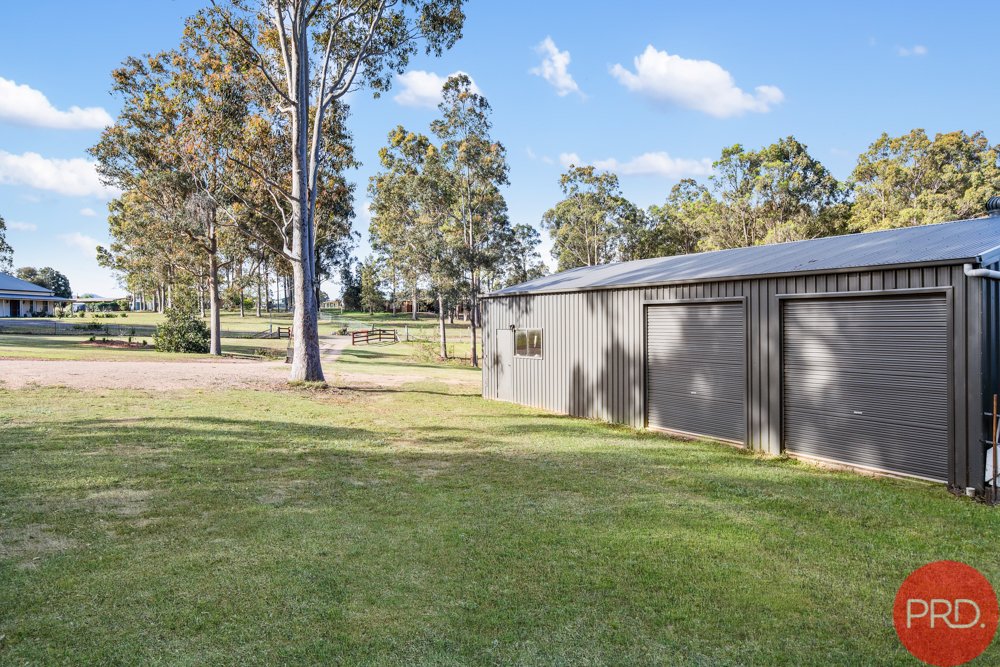 12 Sutton Grove BRANXTON 33