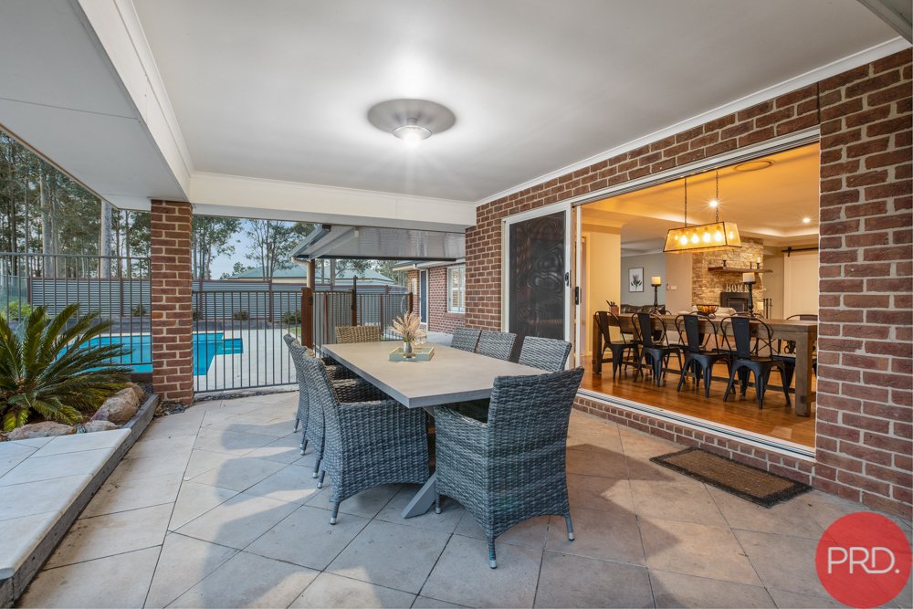 12 Sutton Grove BRANXTON 35