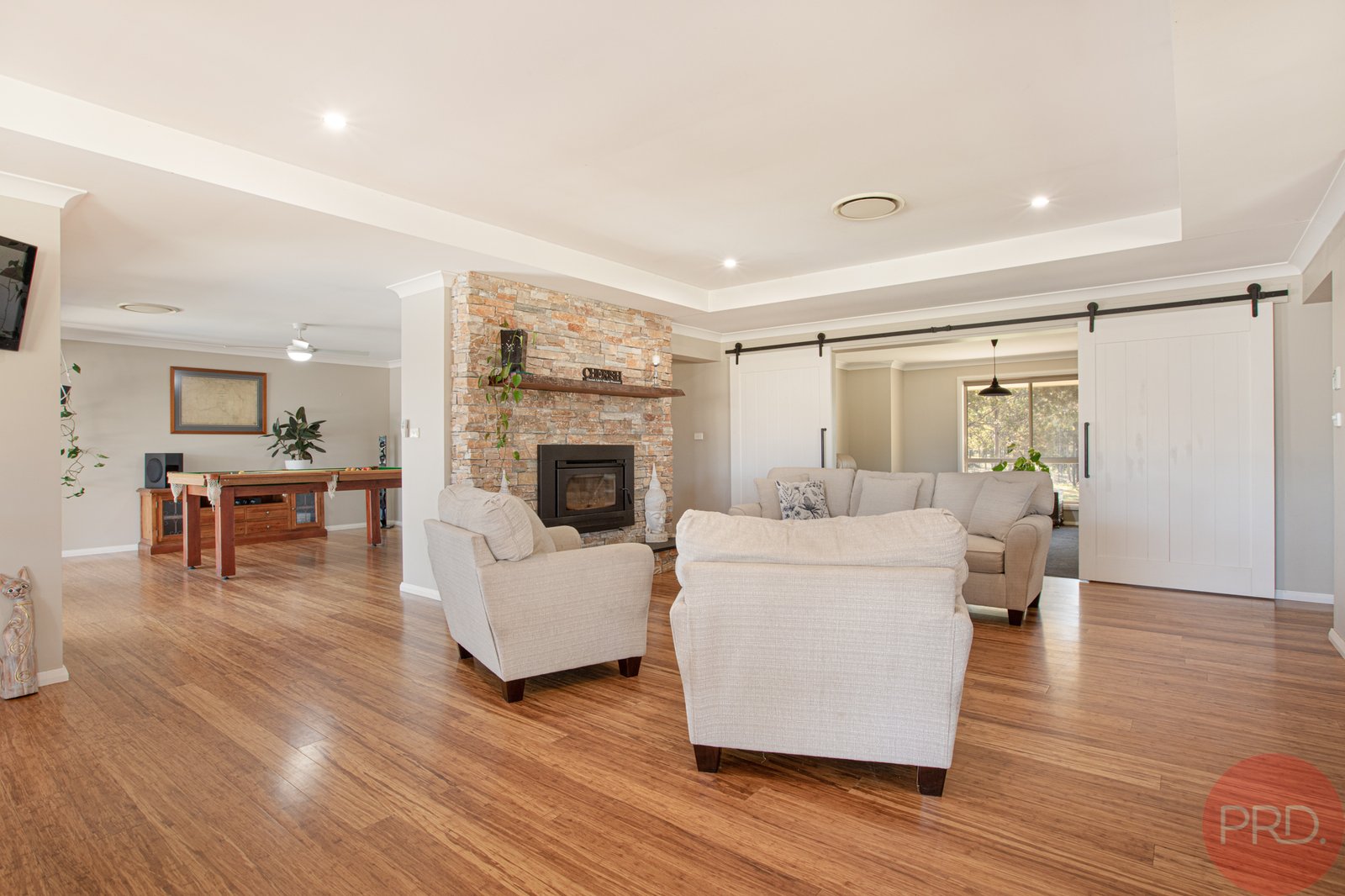 12 Sutton Grove BRANXTON 10