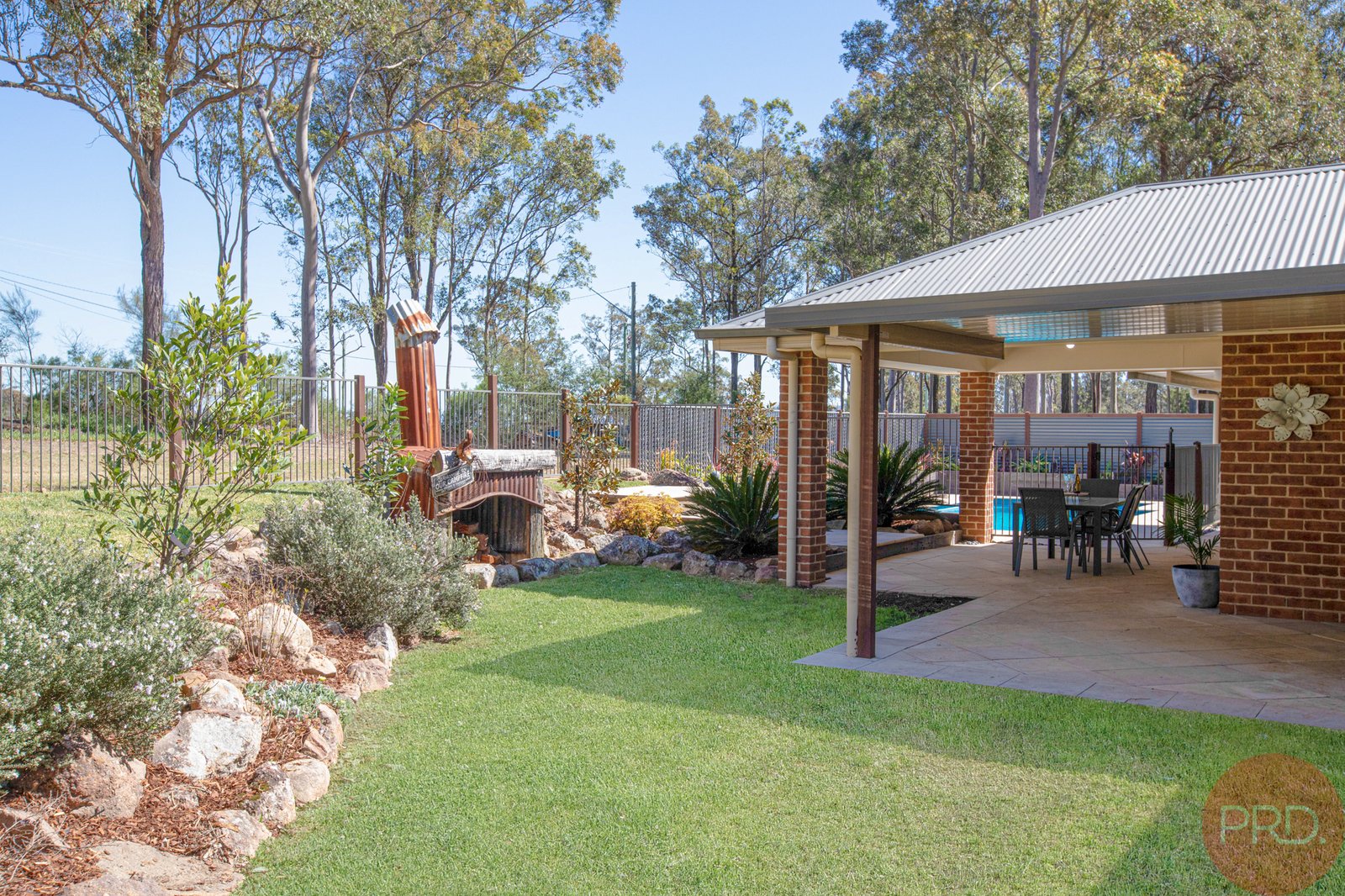 12 Sutton Grove BRANXTON 16