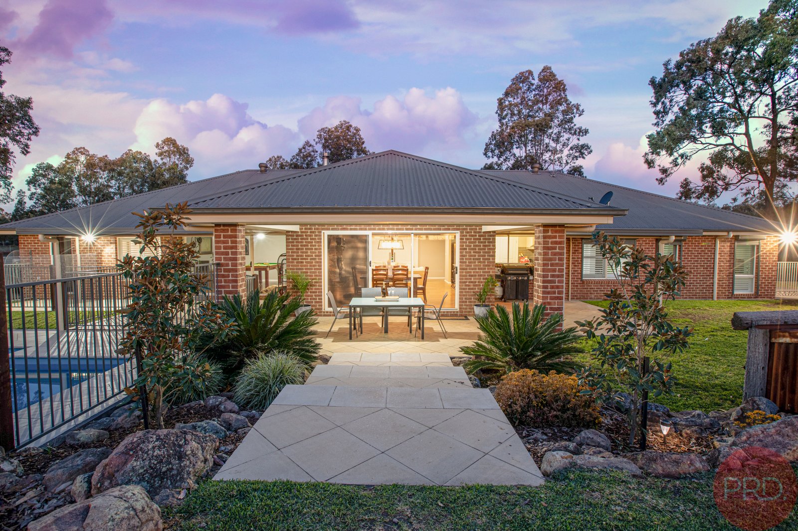 12 Sutton Grove BRANXTON 24