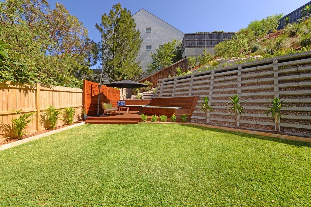 12 Swinbourne Street BOTANY 7