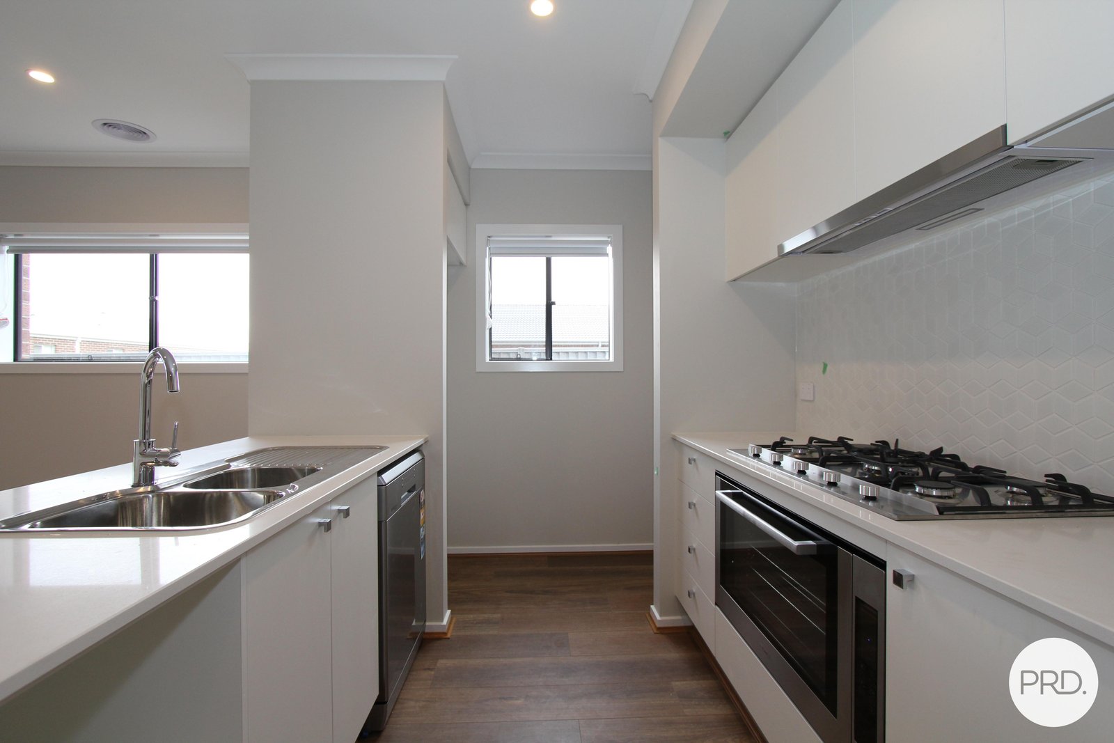 12 Sydney Way ALFREDTON 2