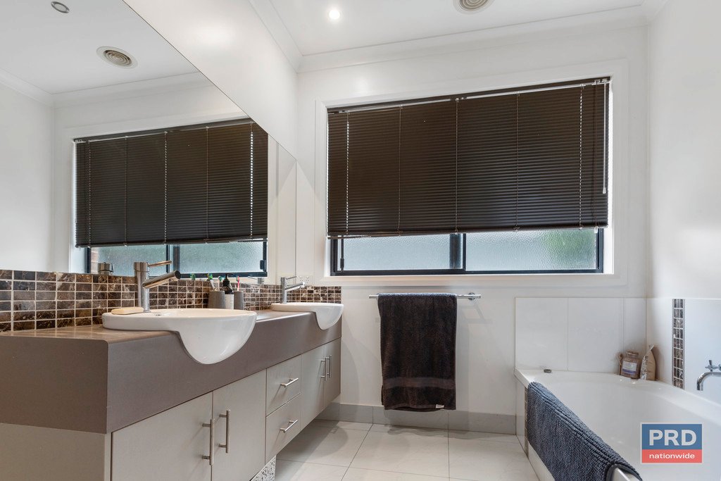 12 Symbester Crescent EAGLEHAWK 7