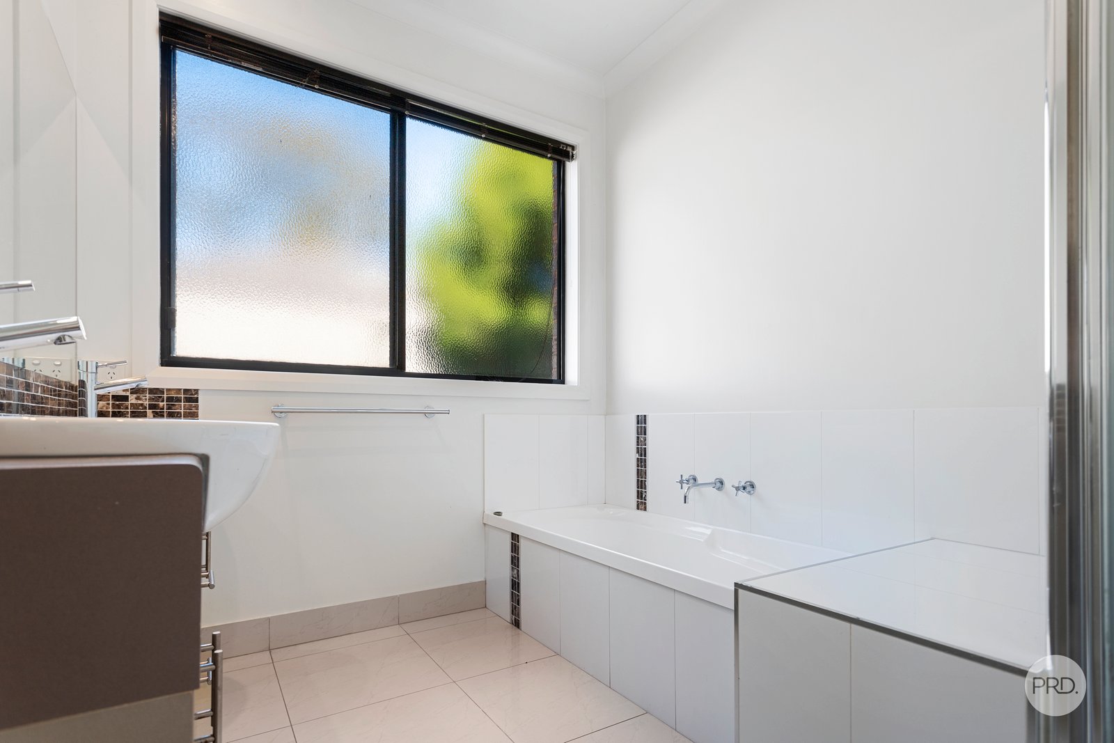 12 Symbester Crescent EAGLEHAWK 11