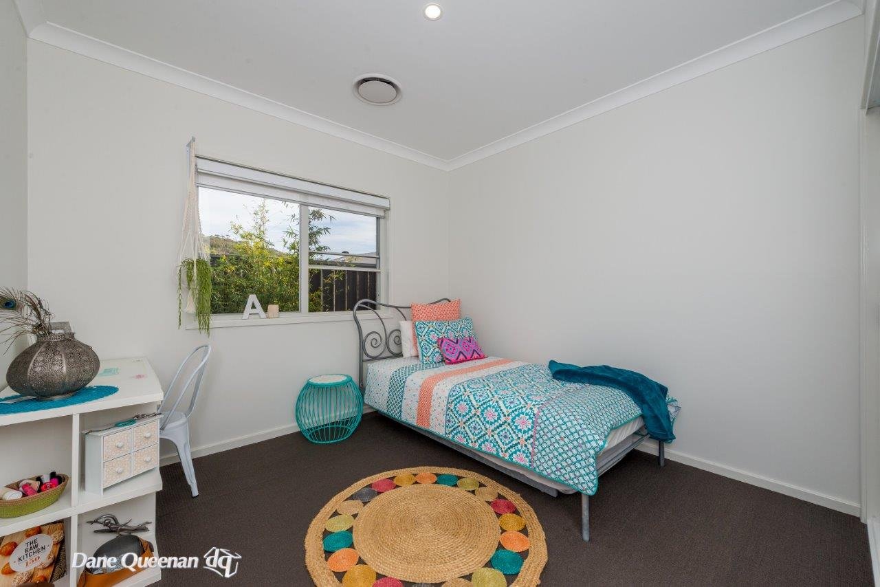 12 Tacking Place CORLETTE 23