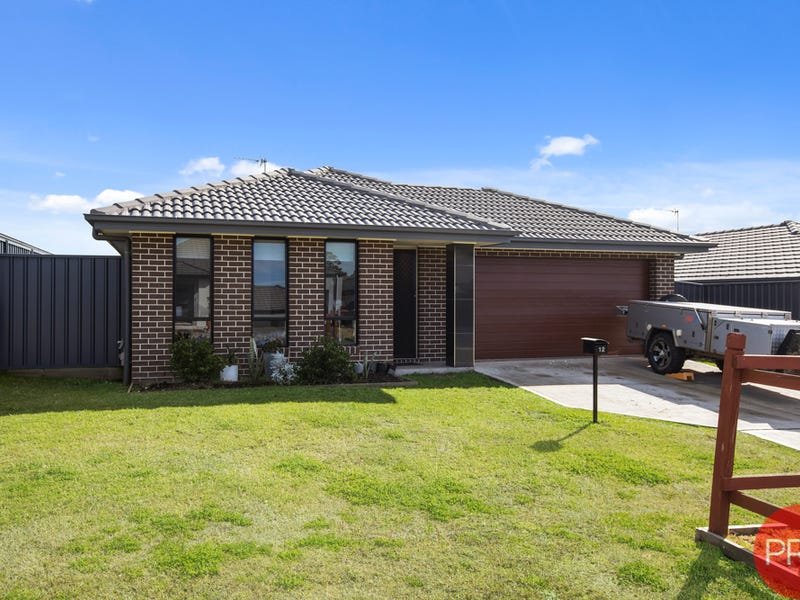 12 Taminga Road CLIFTLEIGH 2