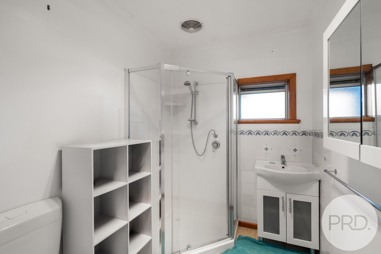 12 The Circle SORELL 6