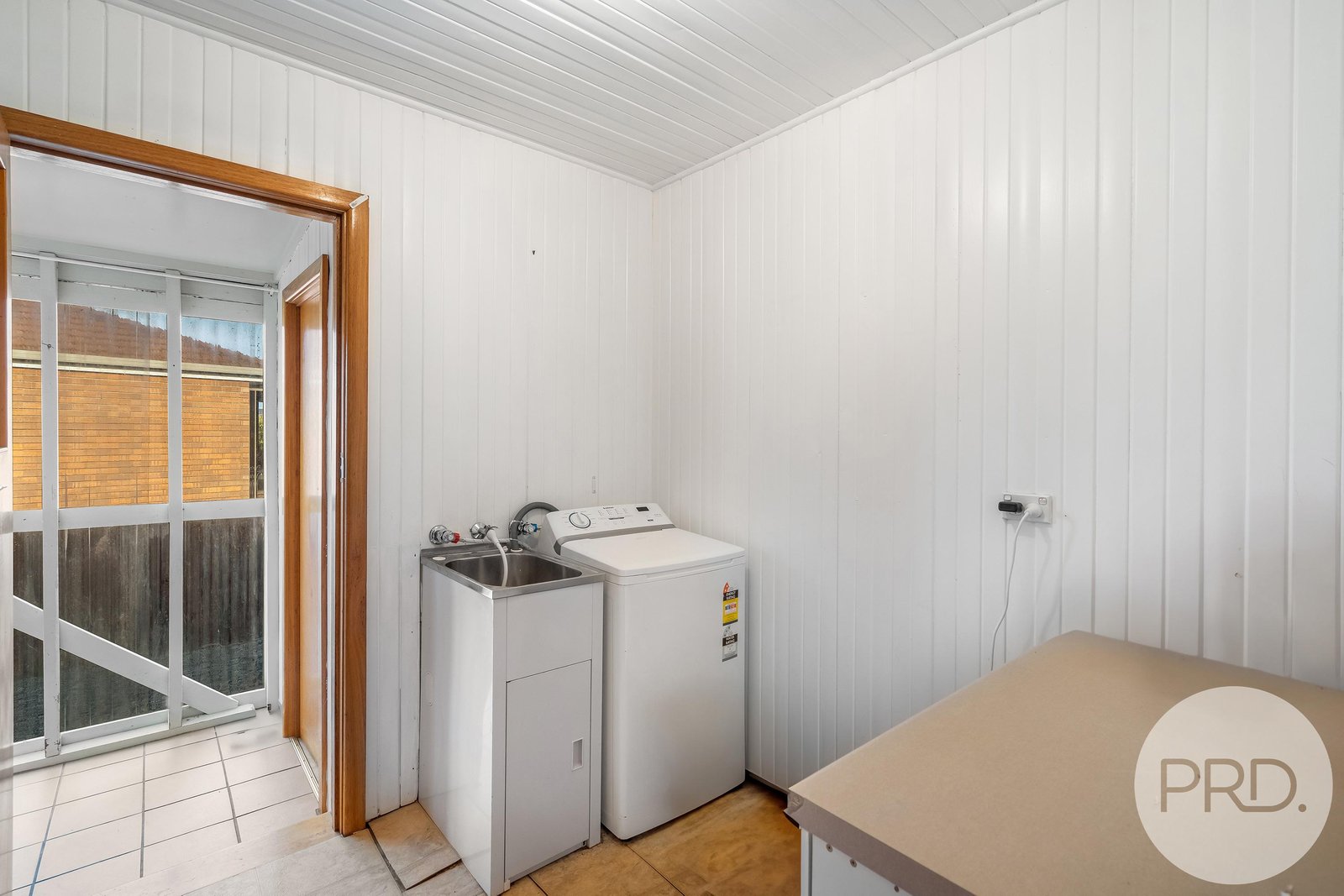 12 The Circle SORELL 10