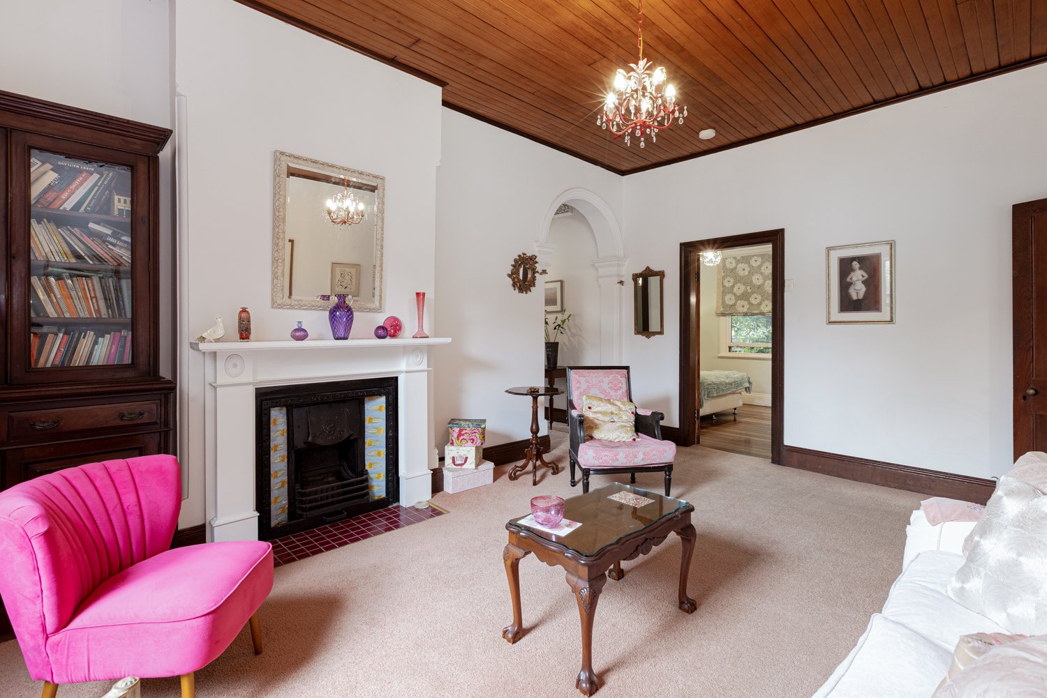 12 The Esplanade LORN 8