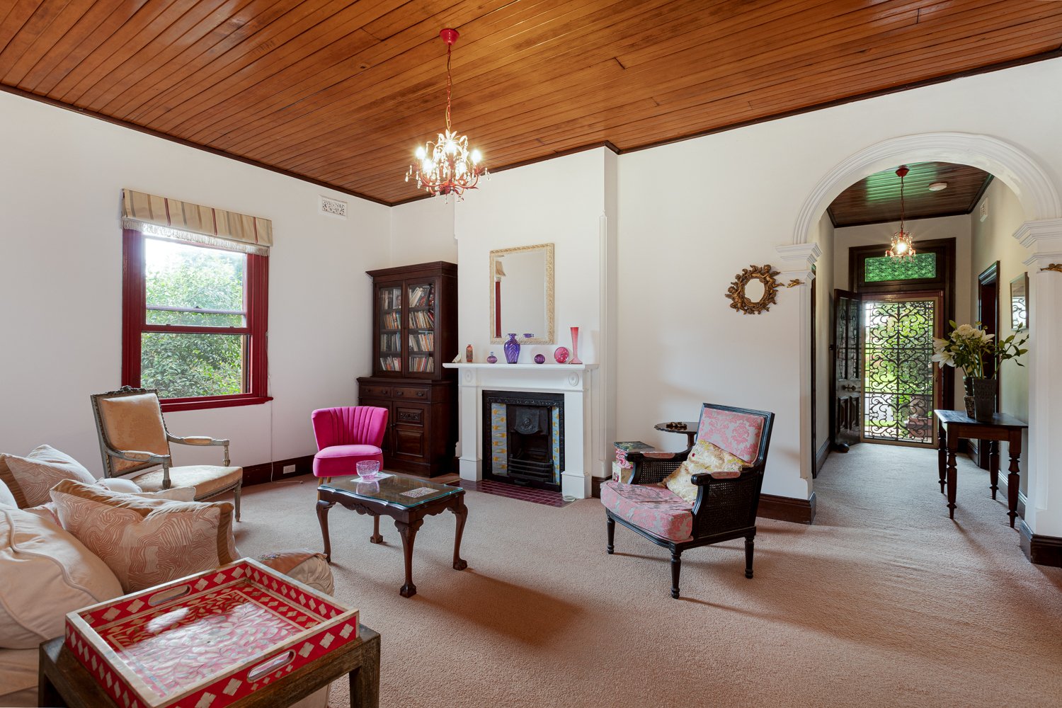 12 The Esplanade LORN 20