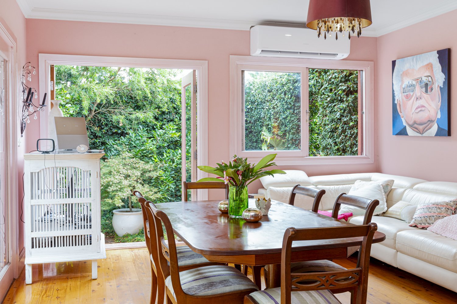 12 The Esplanade LORN 26