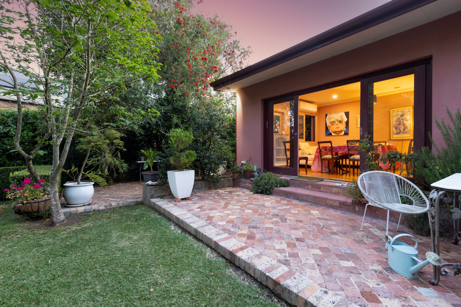 12 The Esplanade LORN 28