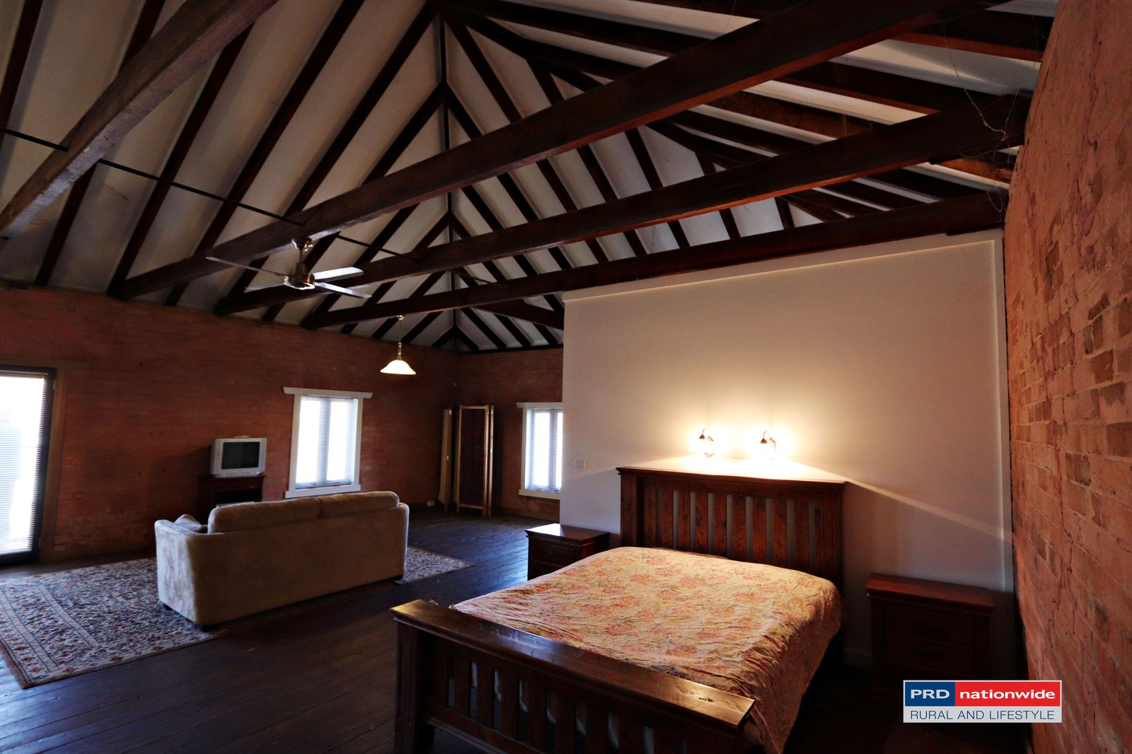 12 The Parade TUMBARUMBA 7