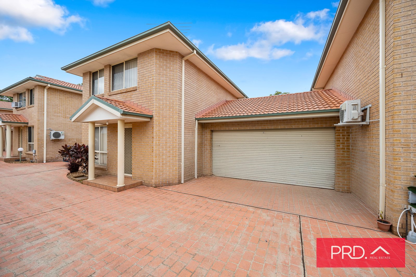 12 Thelma Street LURNEA 9