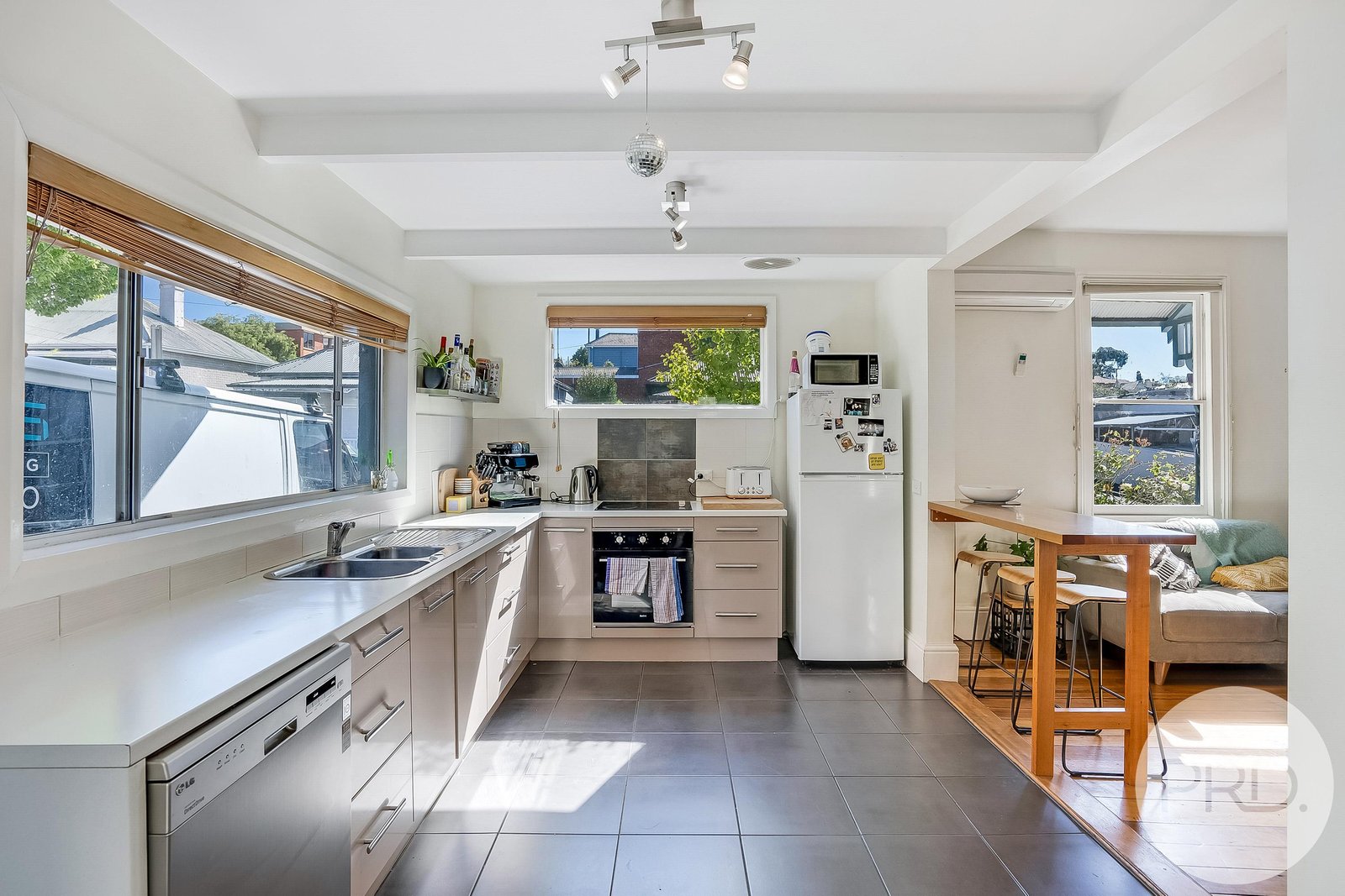 12 Thomas Street NORTH HOBART 16