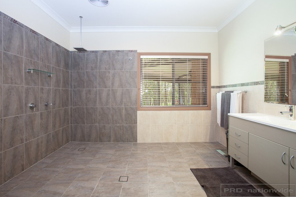12 Thornbill Grove THORNTON 13