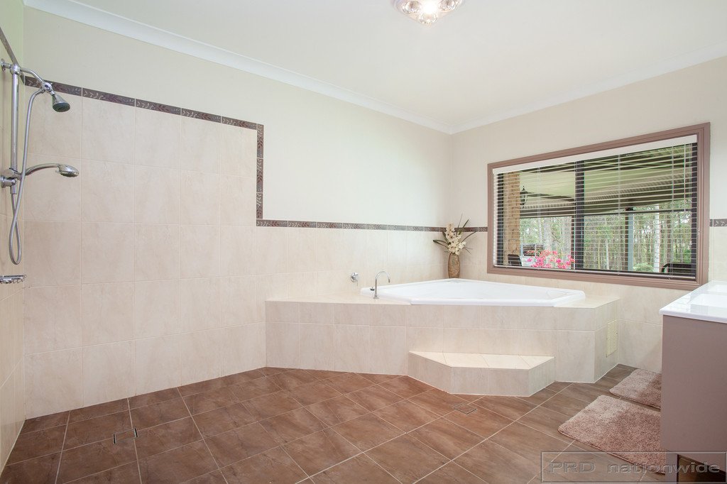 12 Thornbill Grove THORNTON 15