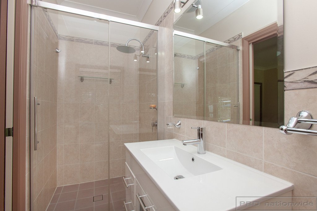 12 Thornbill Grove THORNTON 18