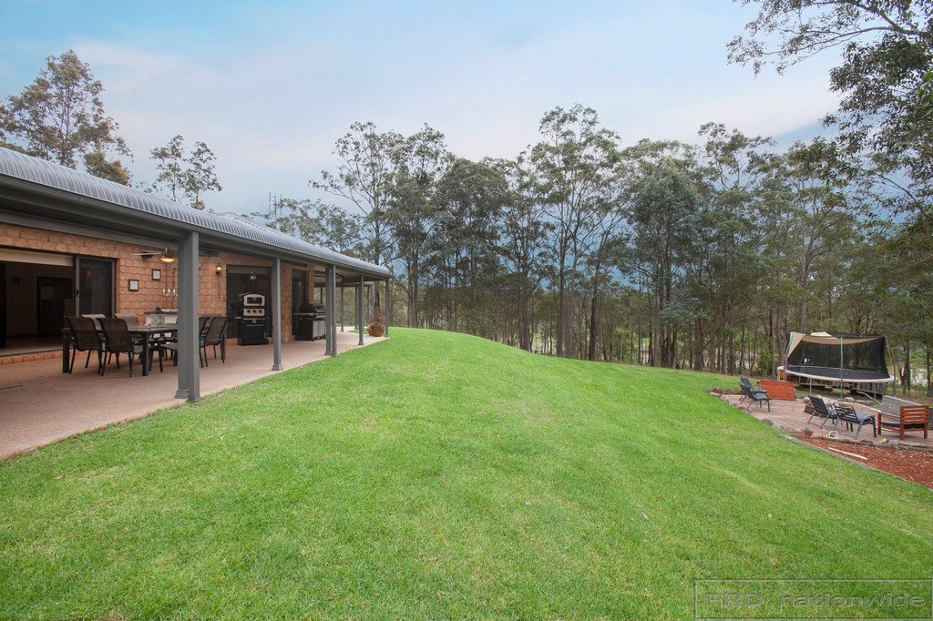 12 Thornbill Grove THORNTON 21