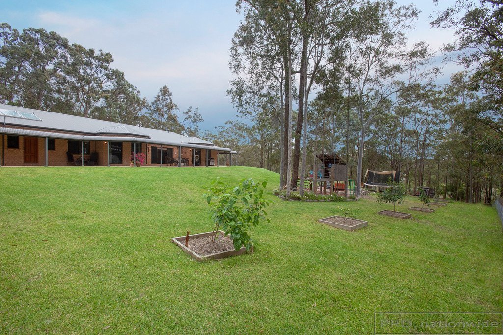 12 Thornbill Grove THORNTON 22