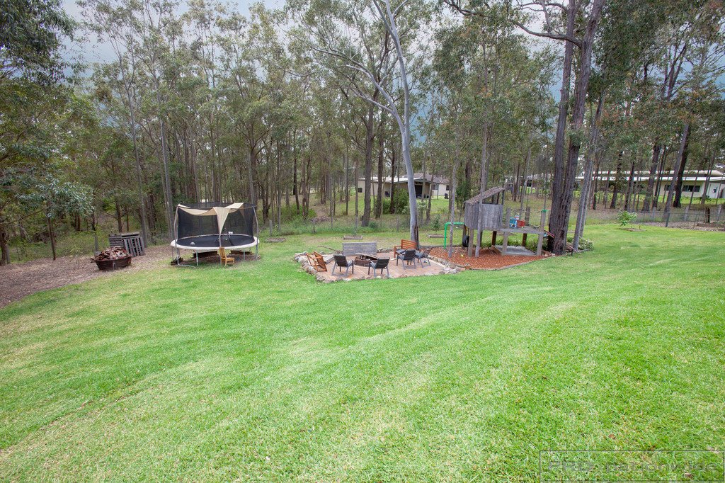 12 Thornbill Grove THORNTON 25