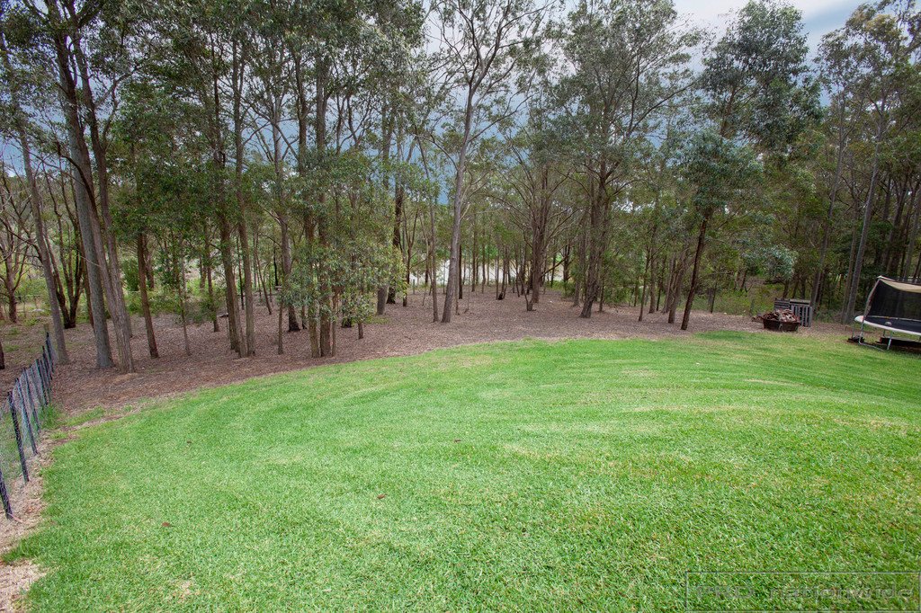 12 Thornbill Grove THORNTON 26