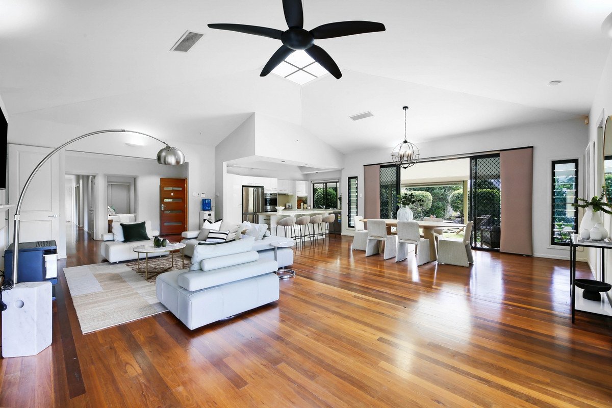 12 Tobin Way Tallebudgera 6