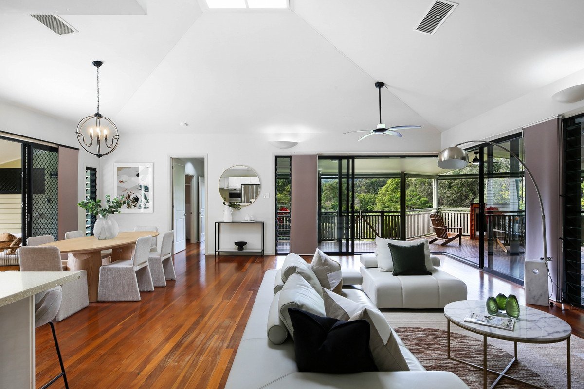 12 Tobin Way Tallebudgera 8