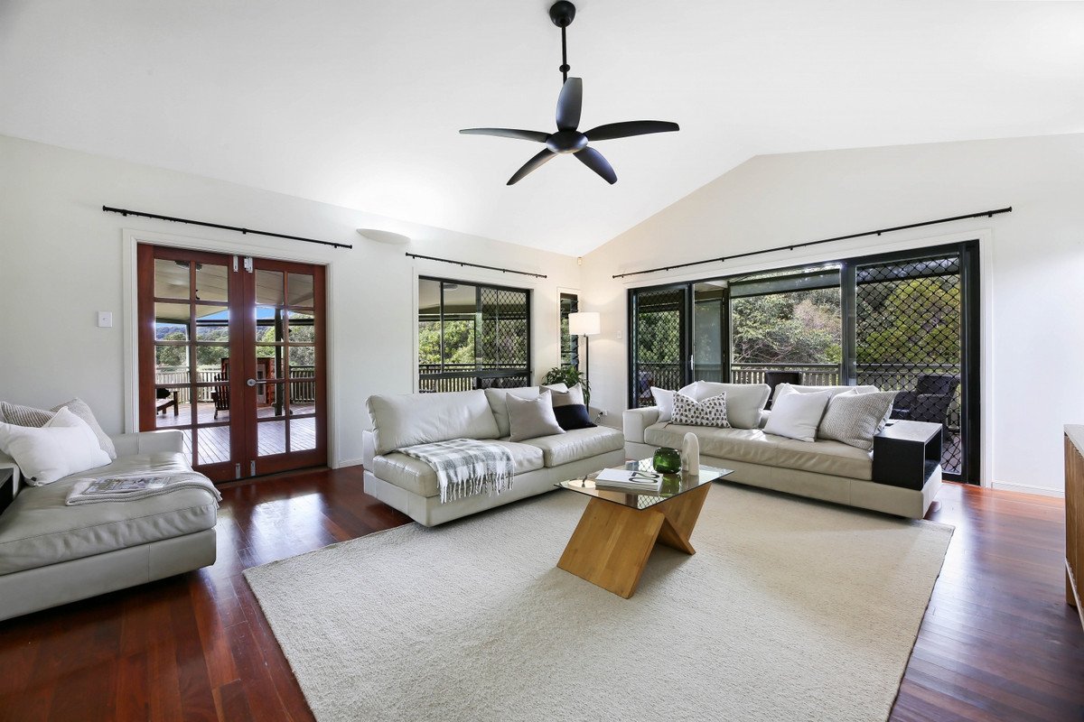 12 Tobin Way Tallebudgera 13