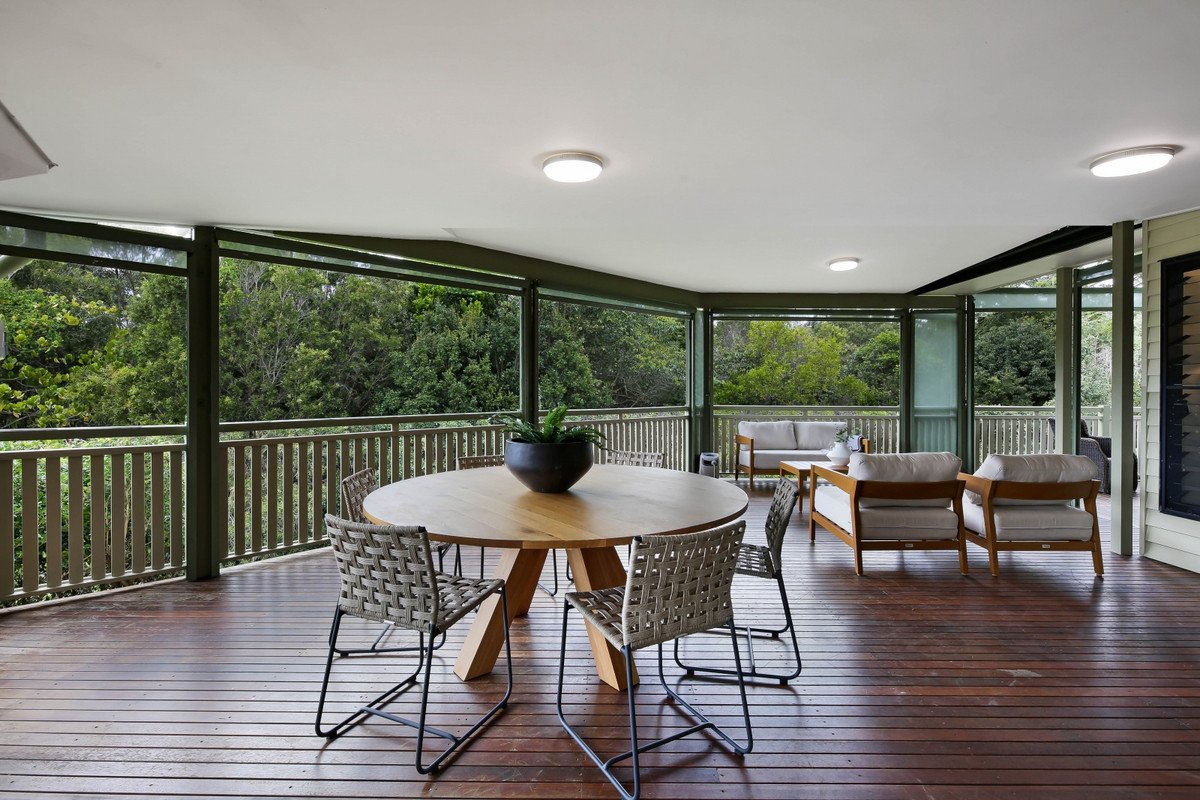 12 Tobin Way Tallebudgera 16