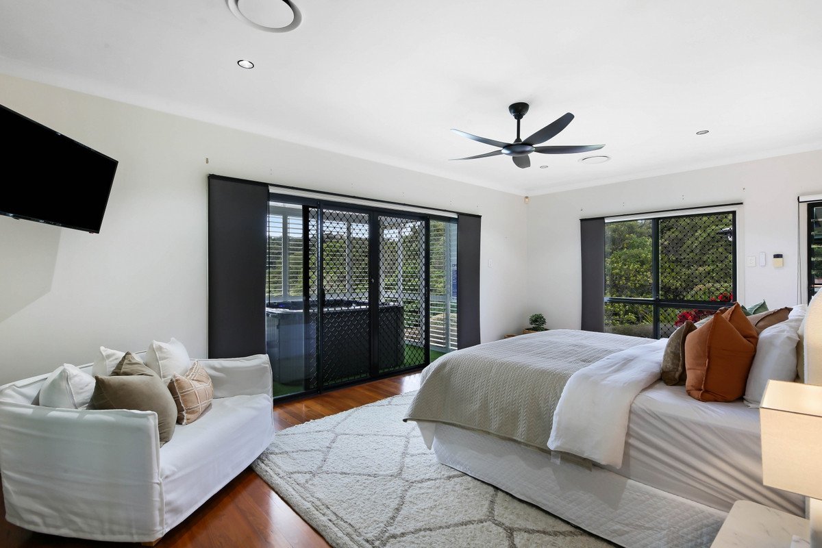 12 Tobin Way Tallebudgera 19