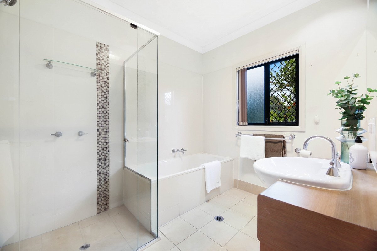 12 Tobin Way Tallebudgera 22