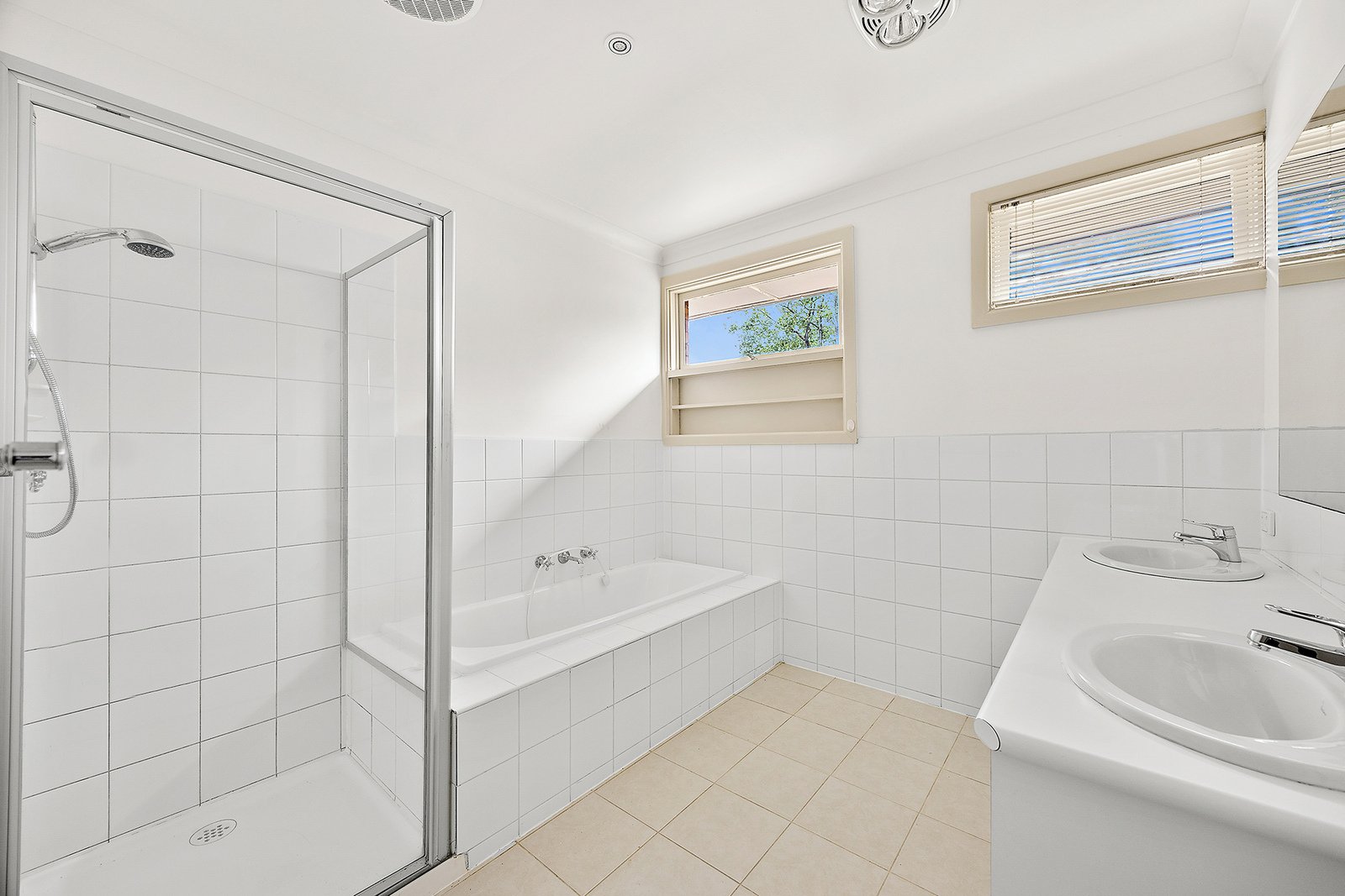 12 Toinette Court, Doncaster East, 3109