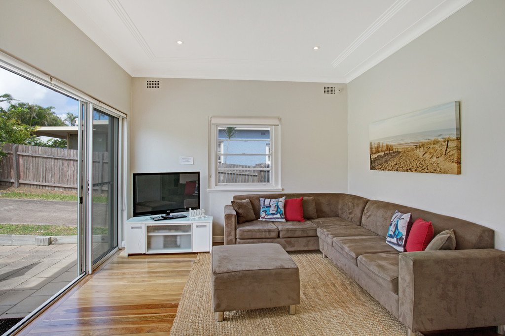 12 Tomaree Road SHOAL BAY 8