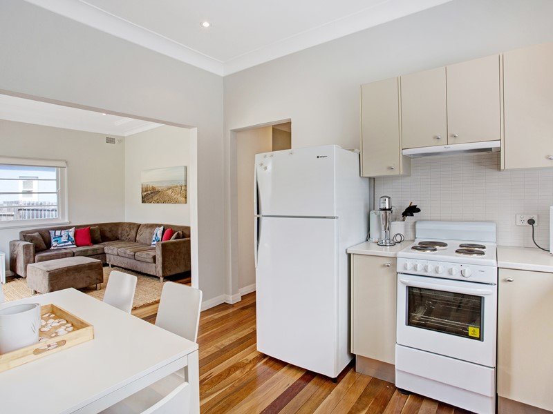 12 Tomaree Road SHOAL BAY 6