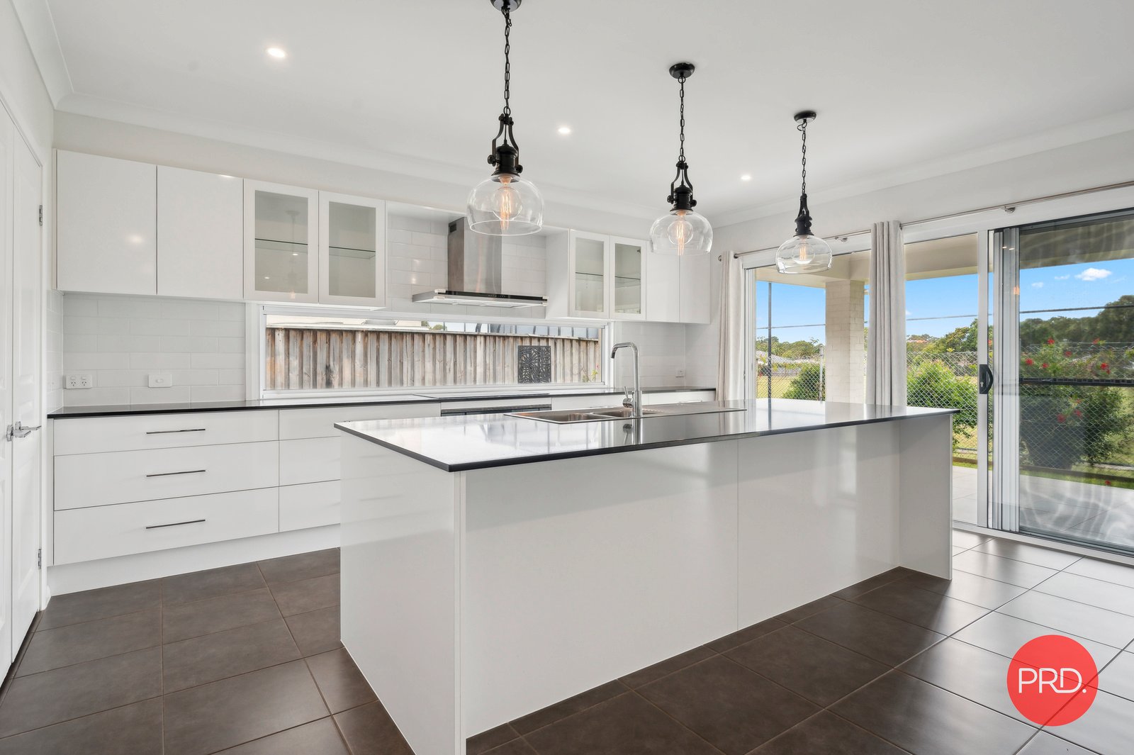 12 Trevally Street KORORA 13