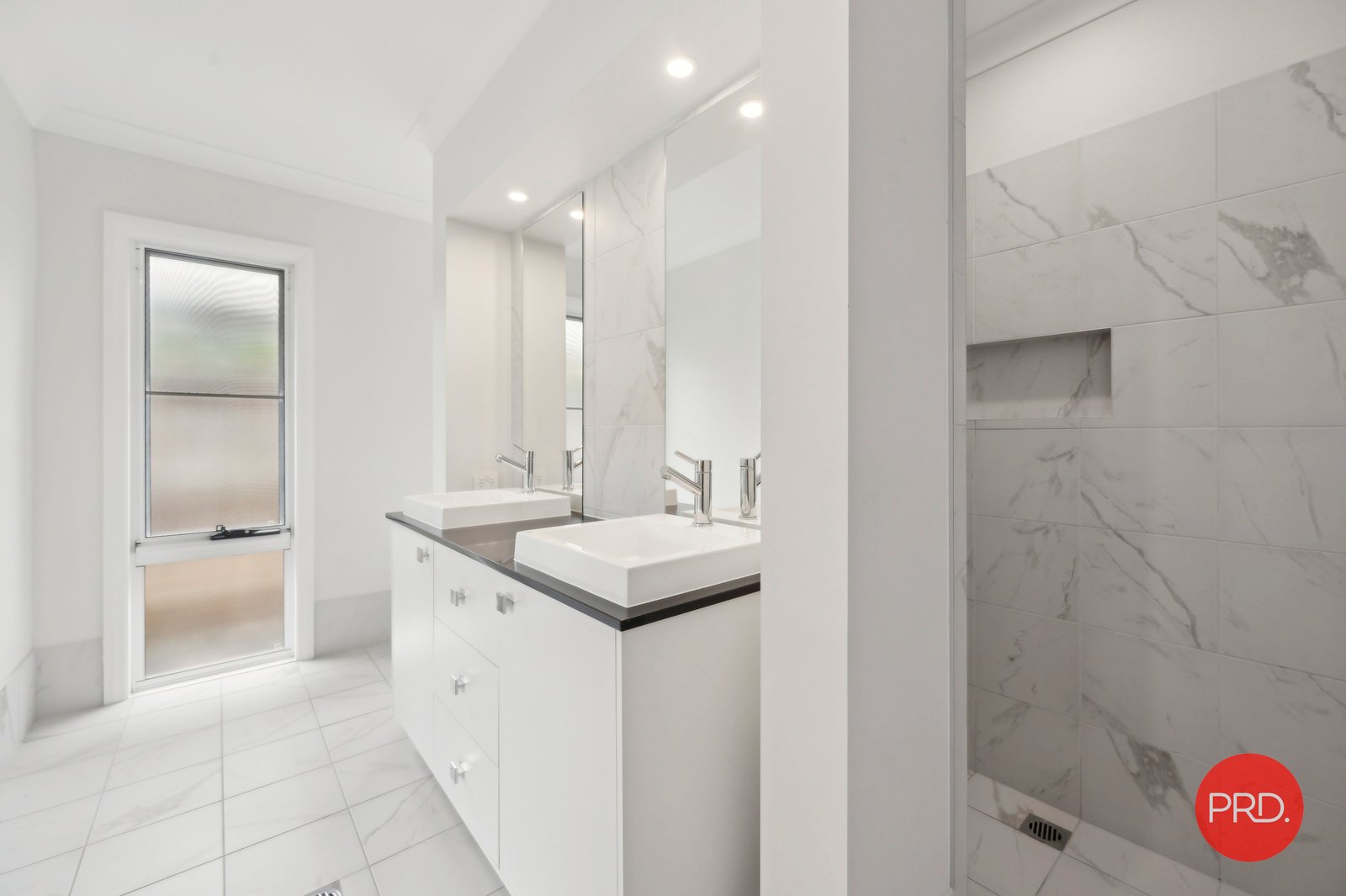 12 Trevally Street KORORA 18