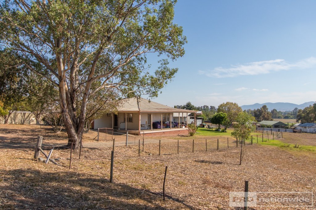 12 Tumut Plains Road TUMUT 2